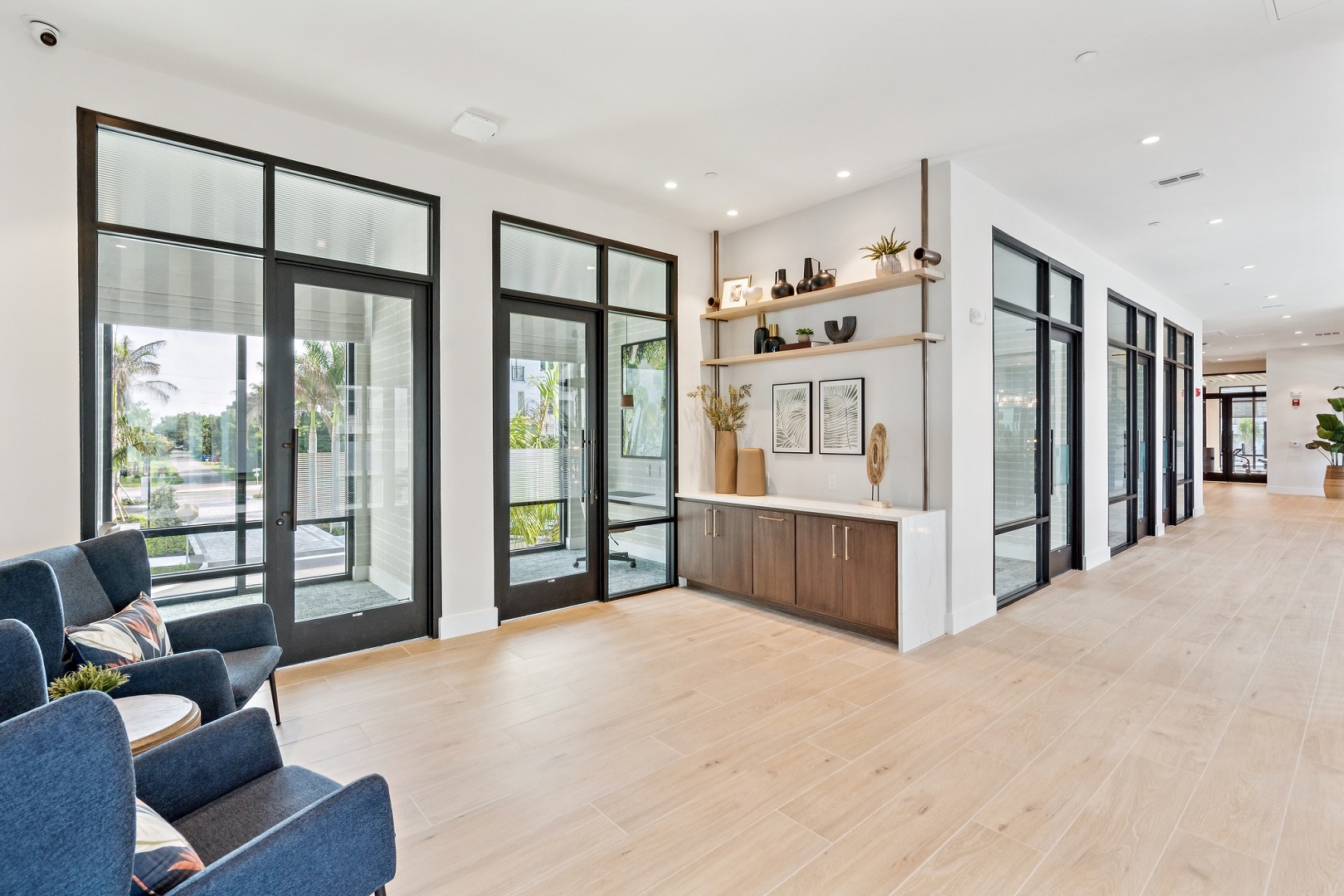 AltonOsprey_LuxuryApartments_ClubHouse_OspreyFlorida