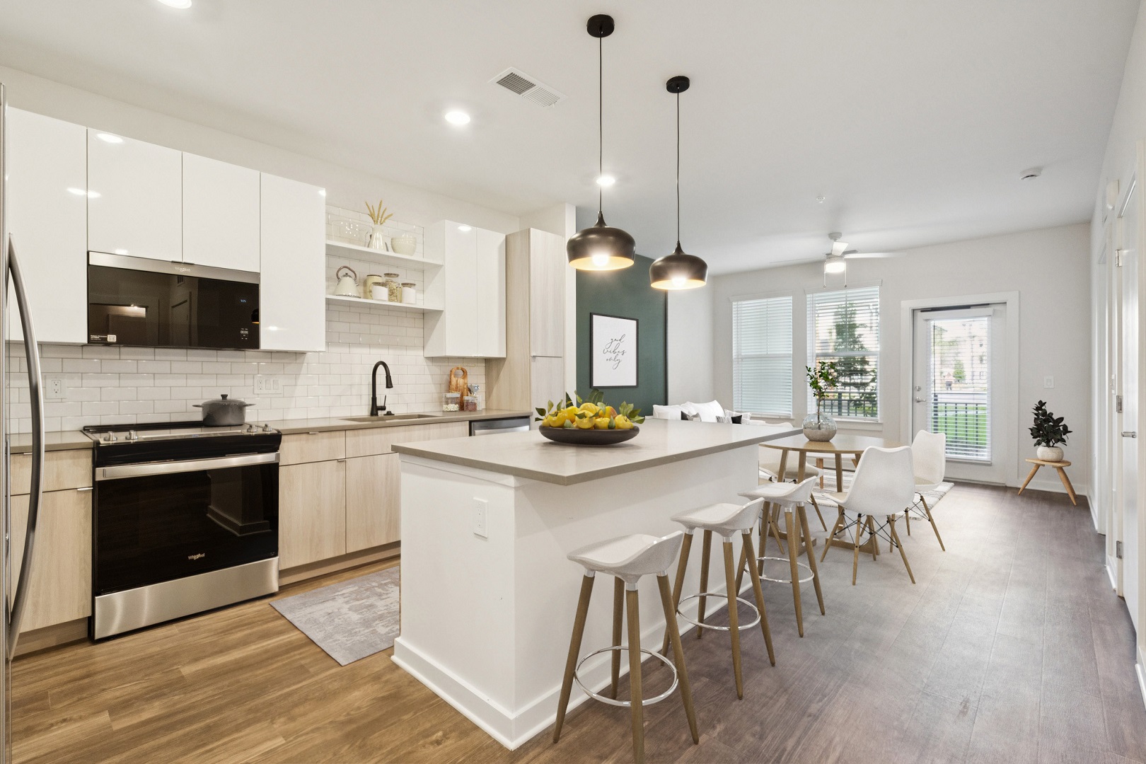 AltonOsprey_LuxuryApartments_Kitchen_OspreyFlorida