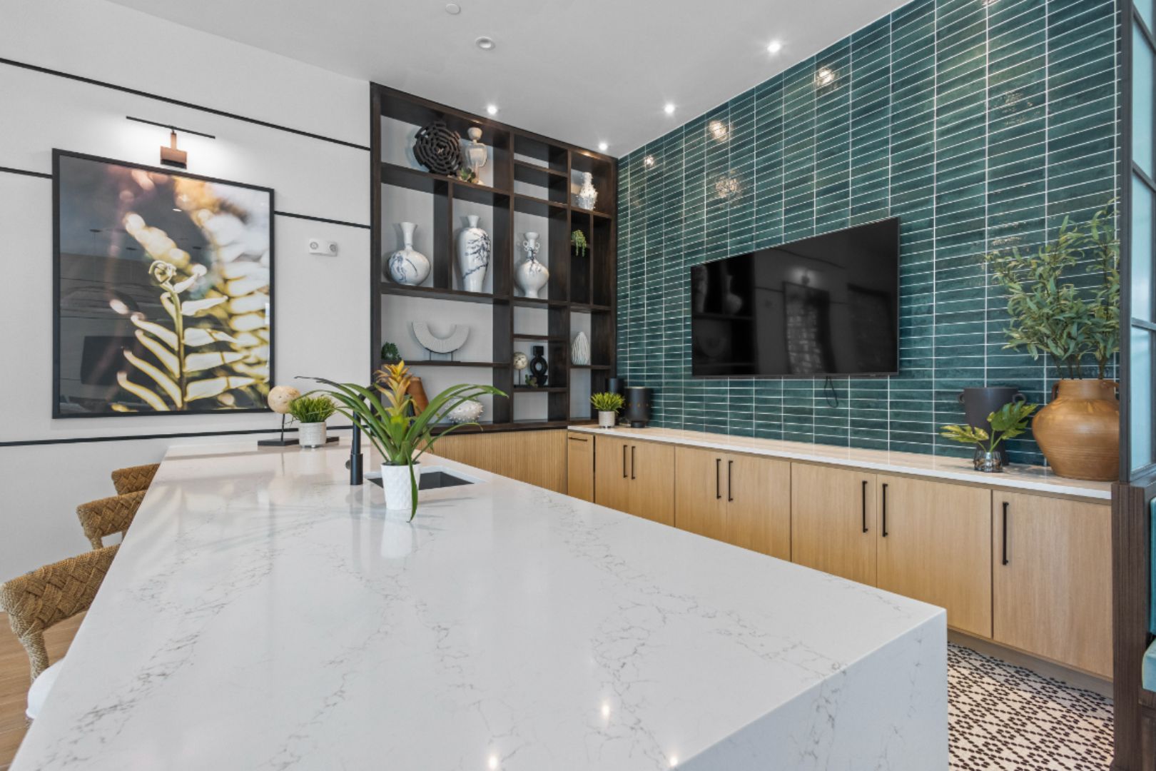 AltonOsprey_LuxuryApartments_Clubroom_OspreyFlorida