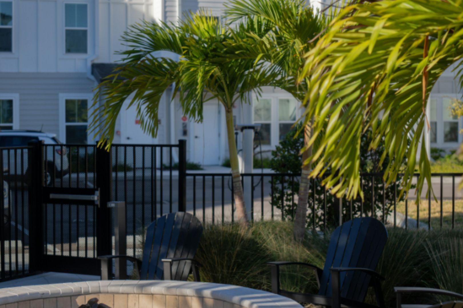 AltonOsprey_LuxuryApartments_FirePit_OspreyFlorida