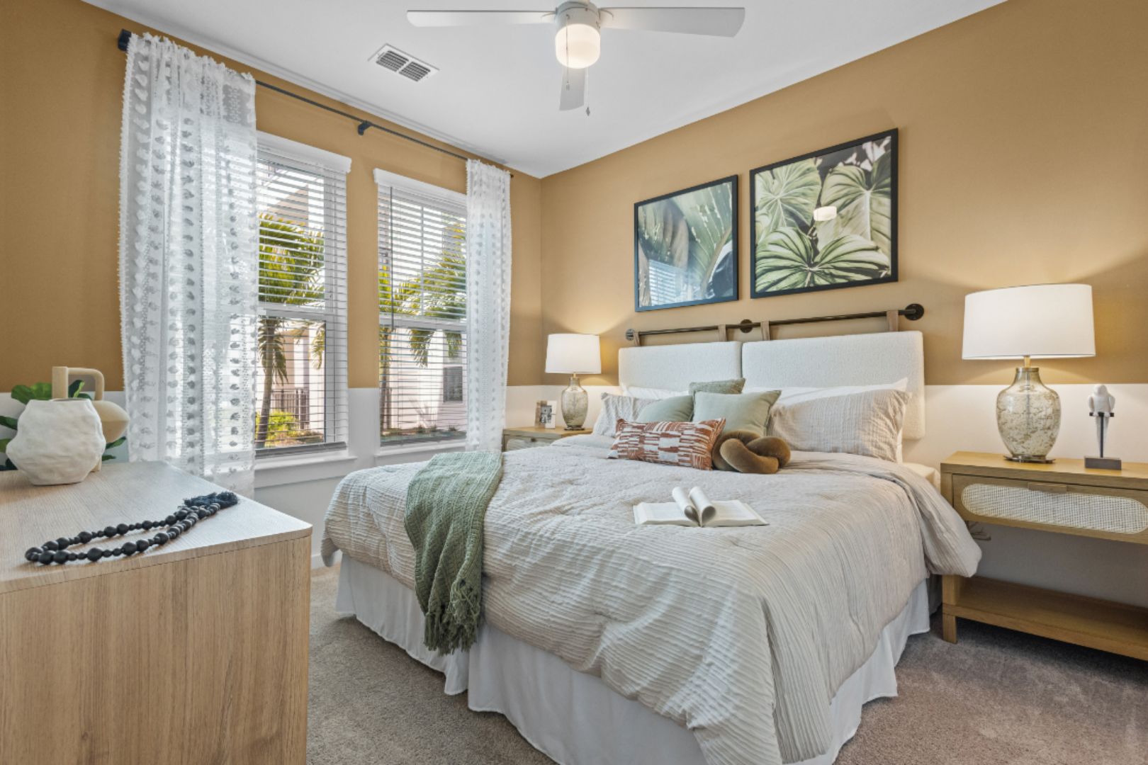 AltonOsprey_LuxuryApartments_Bedroom_OspreyFlorida