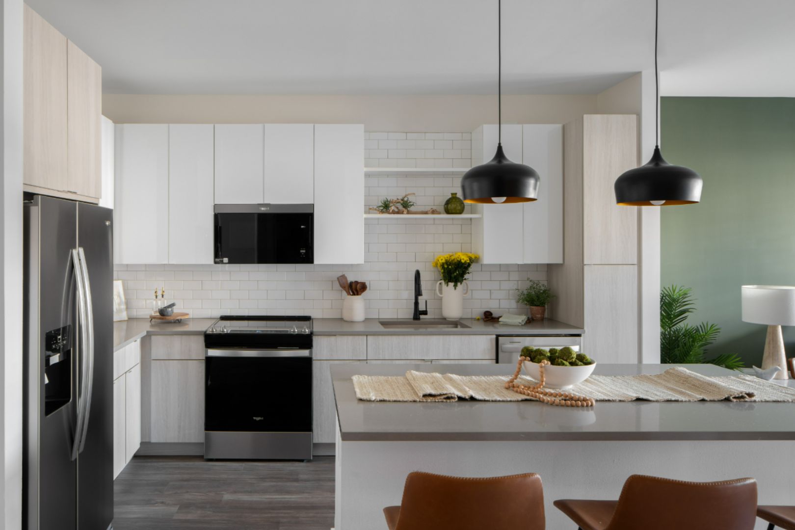 AltonOsprey_LuxuryApartments_Kitchen_OspreyFlorida